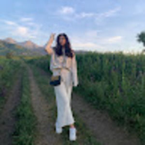 Meet your Posher, Yuliya